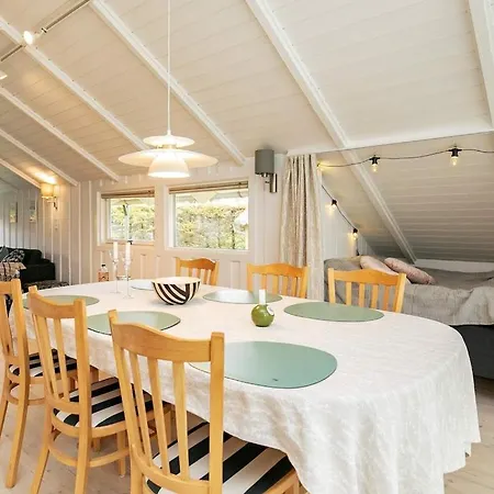 Holiday home C *