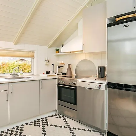 6 Person Holiday Home In Hals-By Traum * Hals