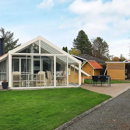 6 Person Holiday Home In Hals-By Traum *